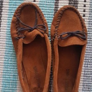 Minnektonka moccassins NWOT